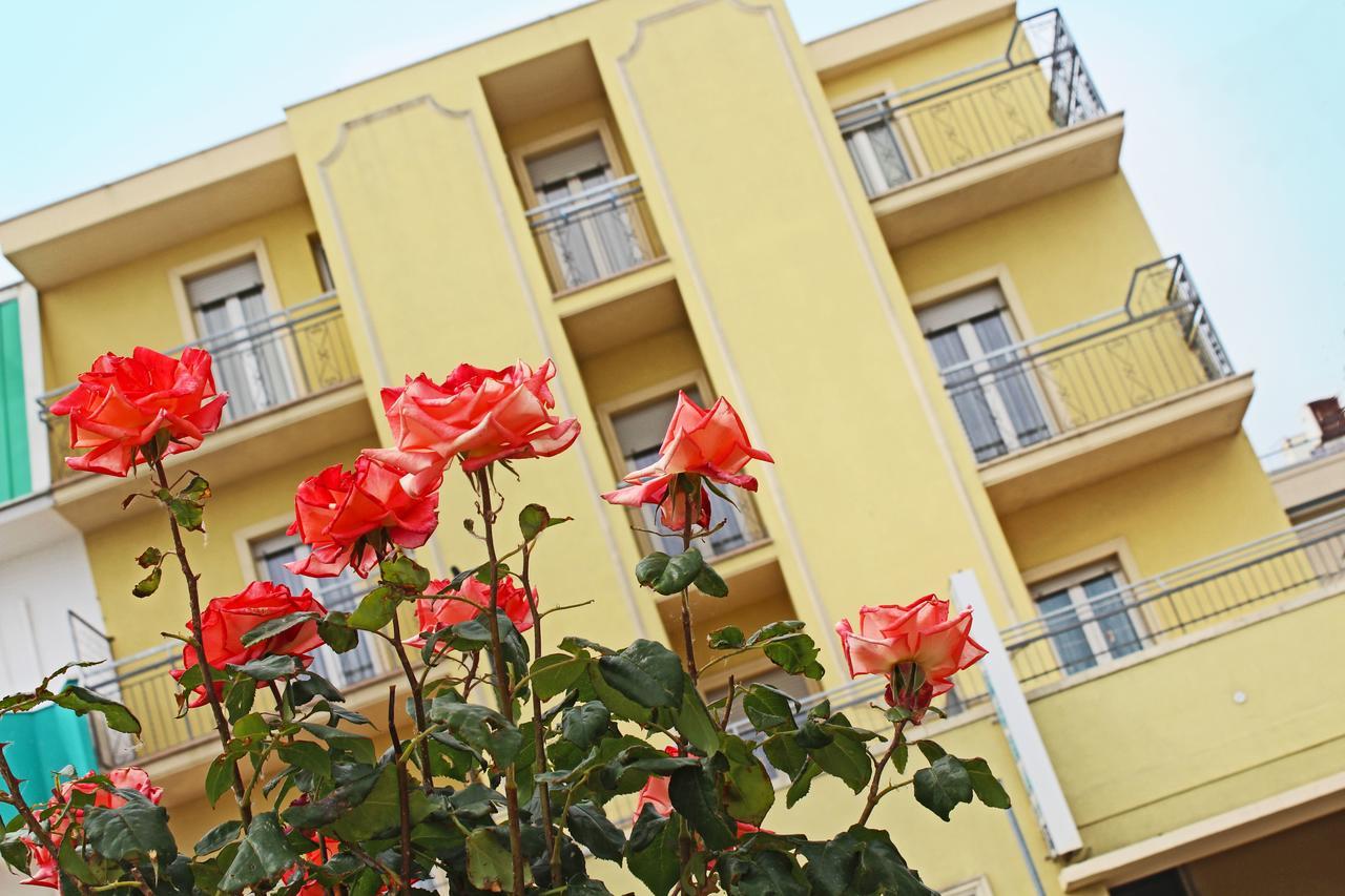 Hotel Villa Aurora Bellaria-Igea Marina Exteriér fotografie
